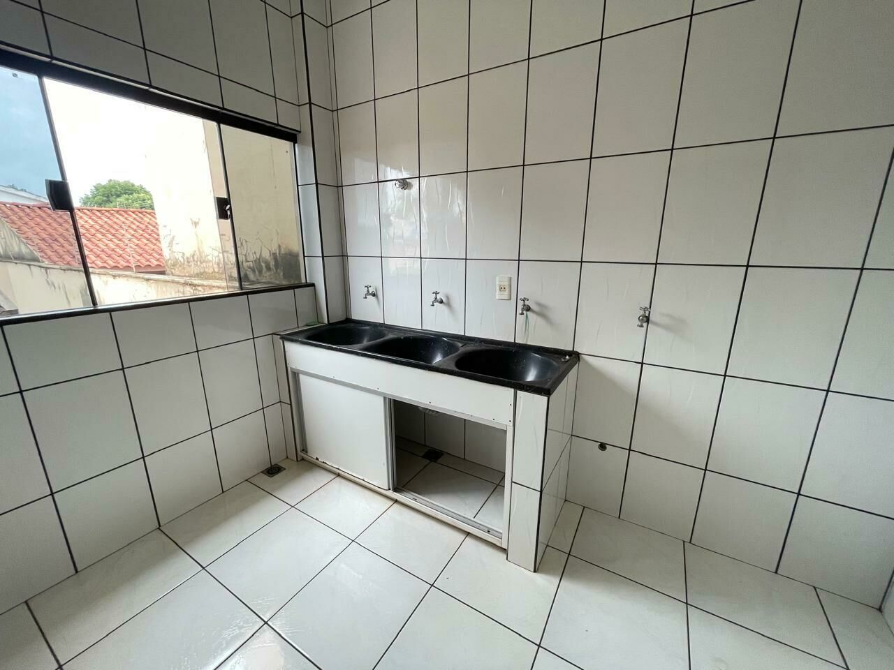 Imagem do VENDA - CASA NO CENTRO , AVENIDA PRINCIPAL ( ILDEFONSO CARNEIRO )